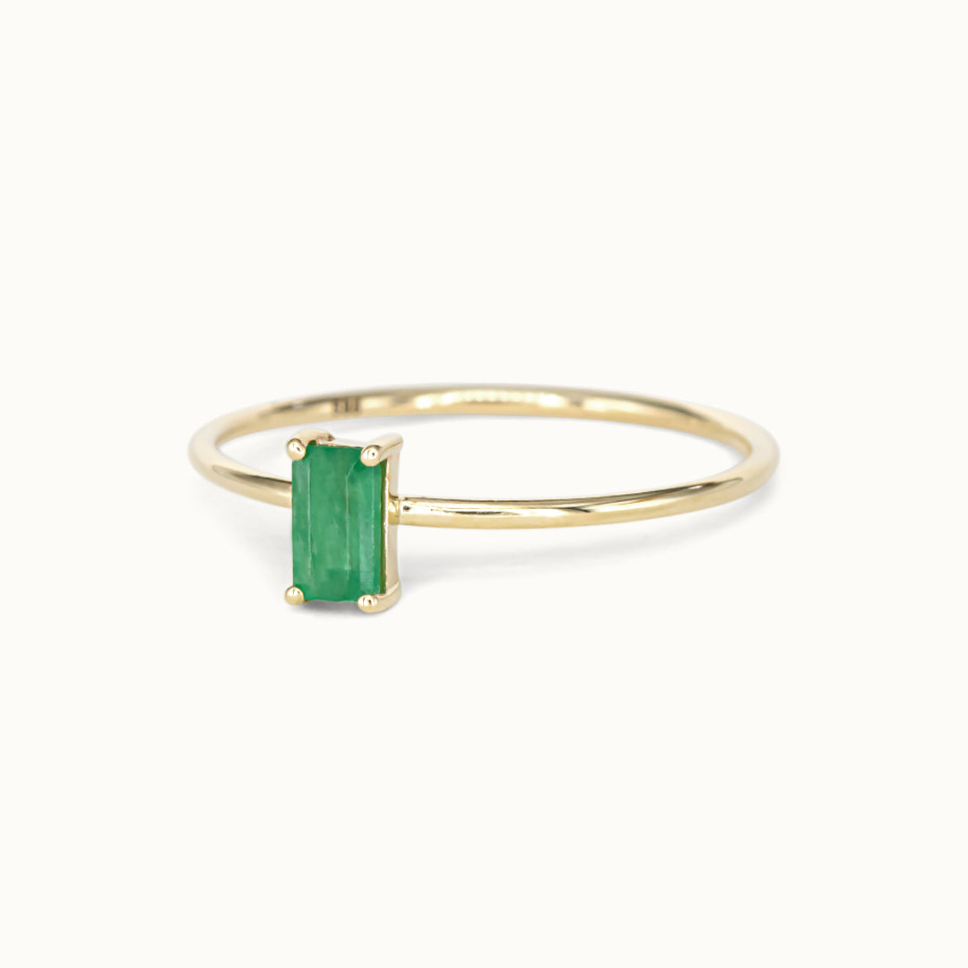 Tiny Emerald Retangled Stacker
