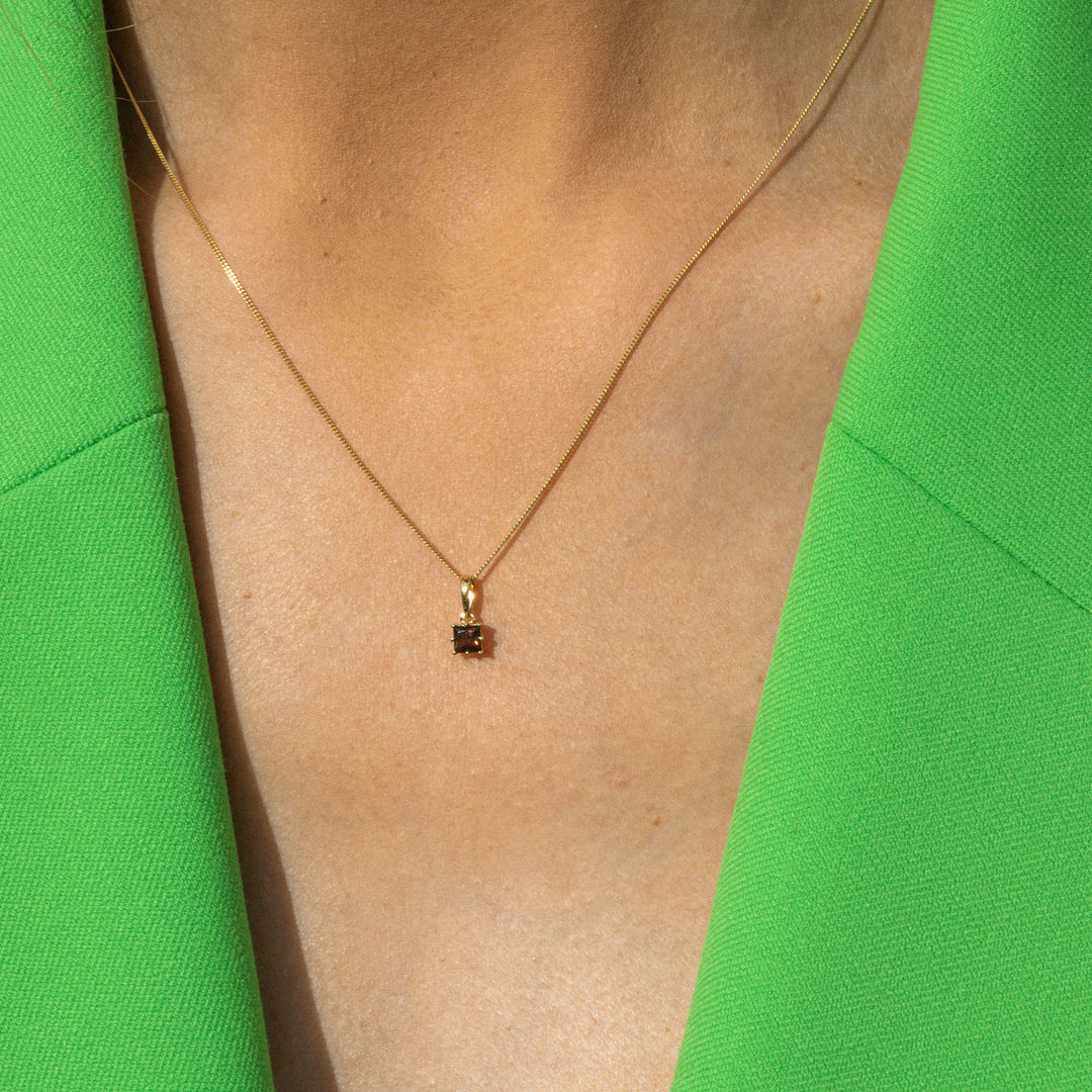 Amanda Birthstone Pendant Smoky Quartz Round