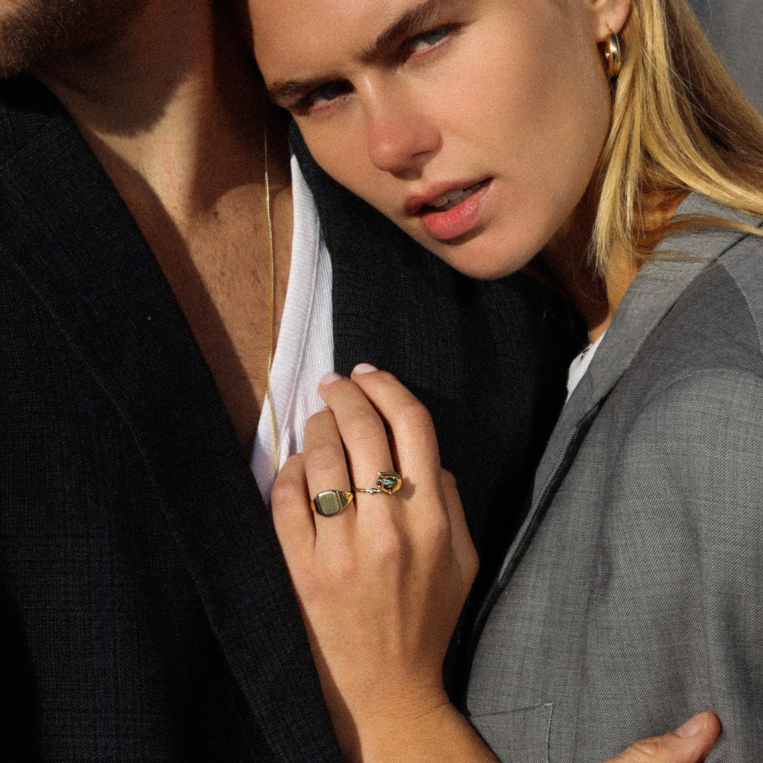 Carly | AVJ Gedetailleerde Zegel