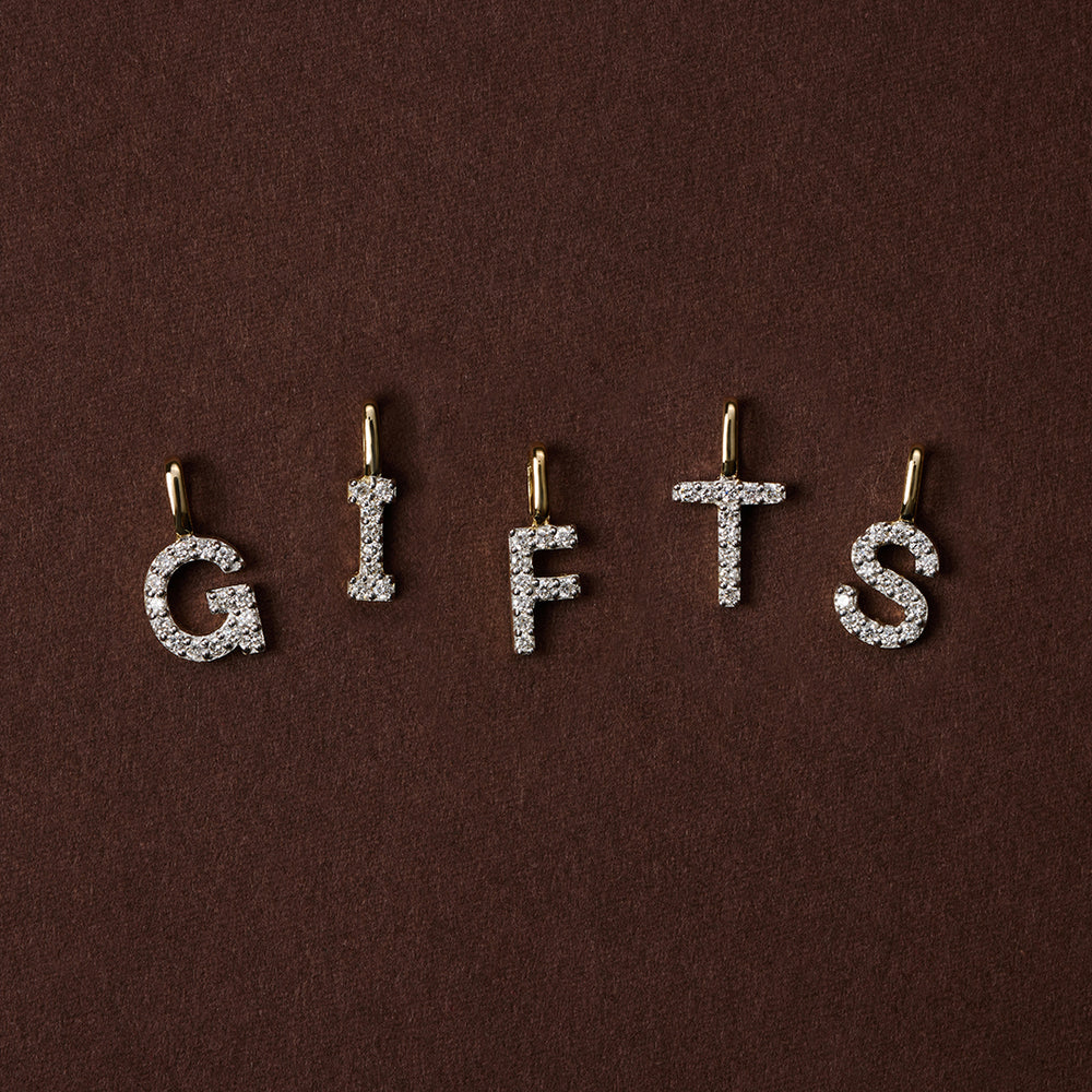 Hangers met initialen