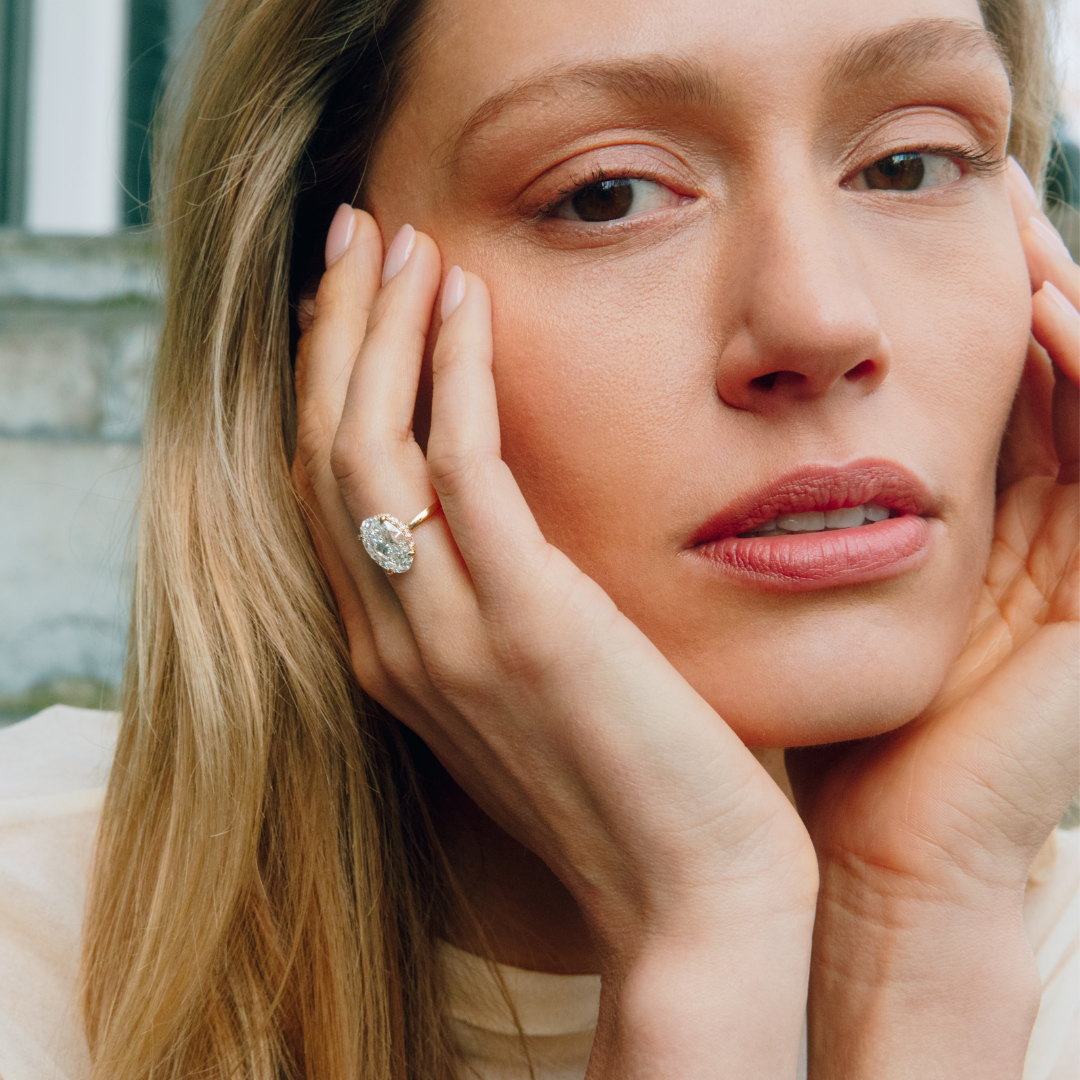 Oval Cut 3 ct with Hidden Halo