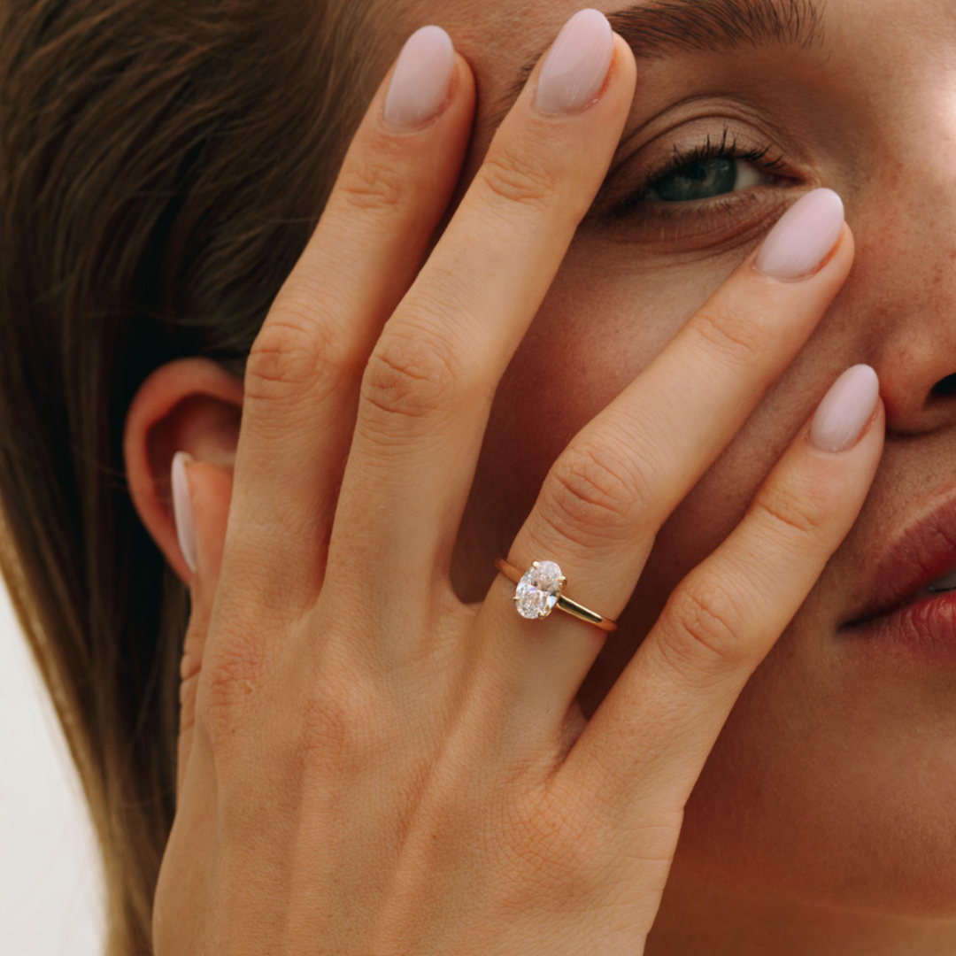 Oval Cut 1 ct with Hidden Halo