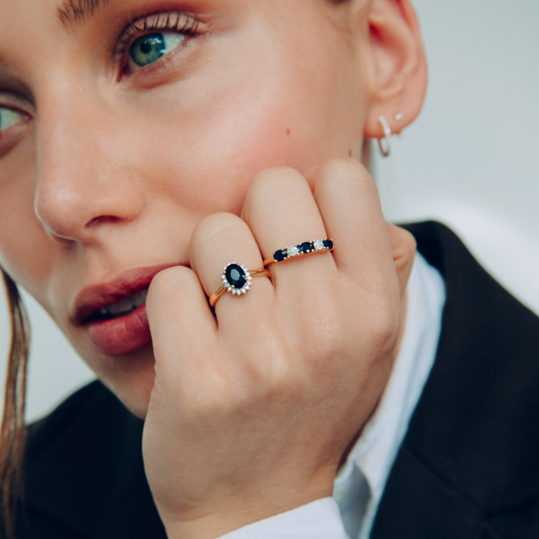 Noble Sapphire & Diamond ring