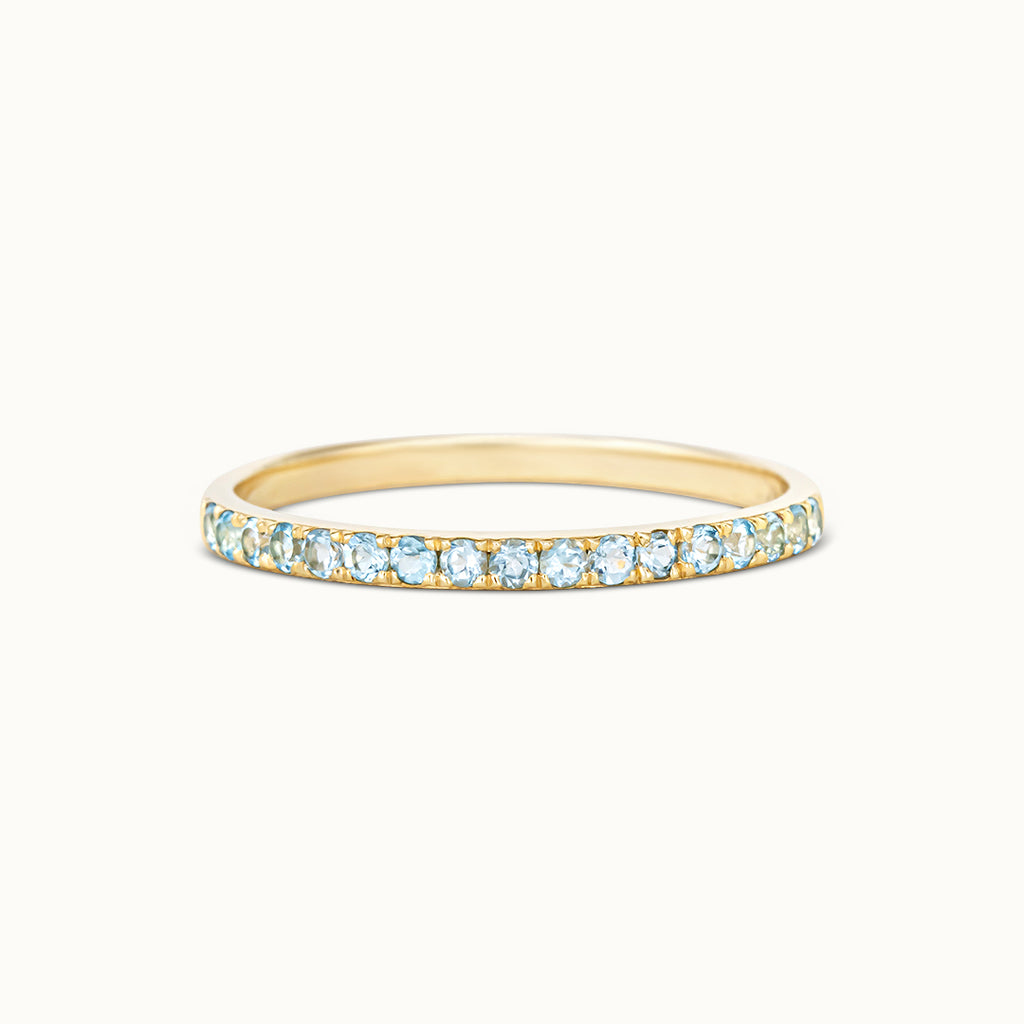 Halo Half Eternity Ring Topaas