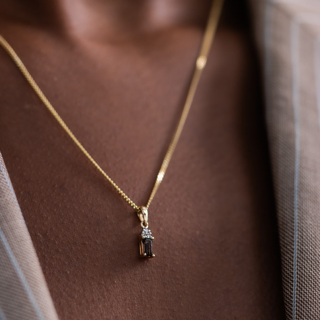 Maya | Rookkwarts & Diamant Hanger