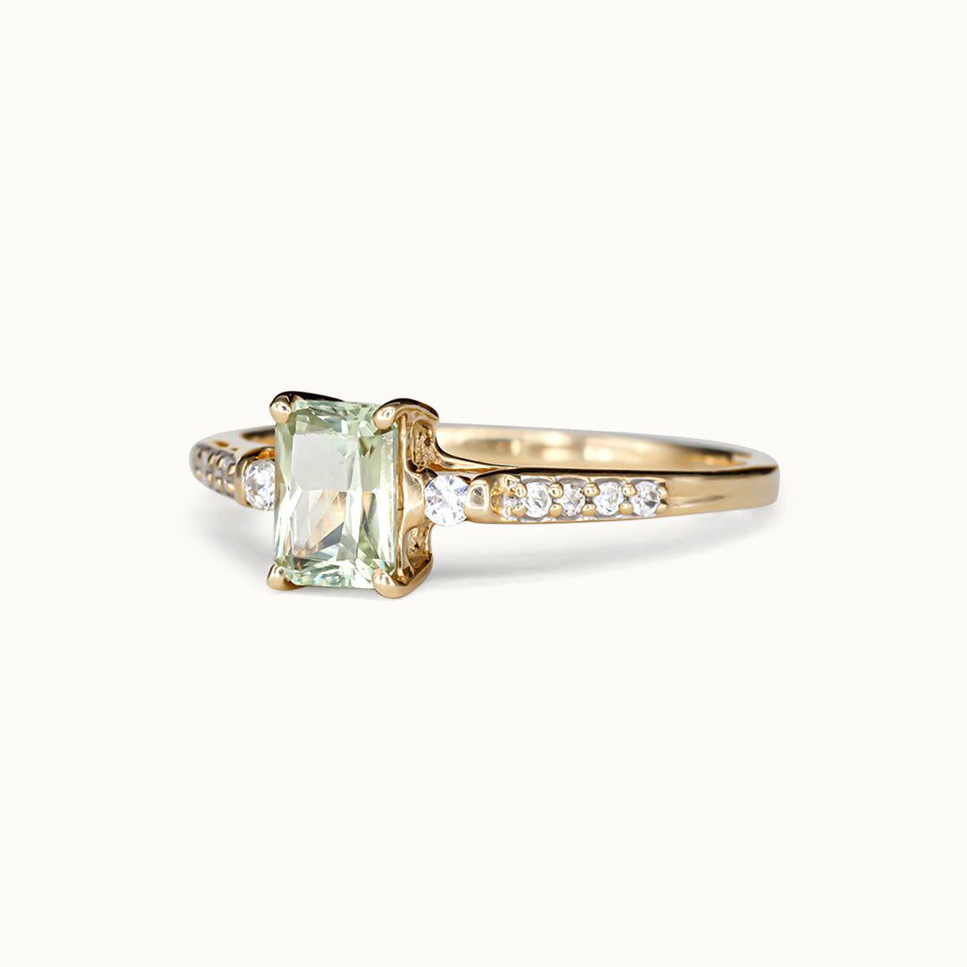 Vintage 10K Groene Amethist & Witte Saffier Ring