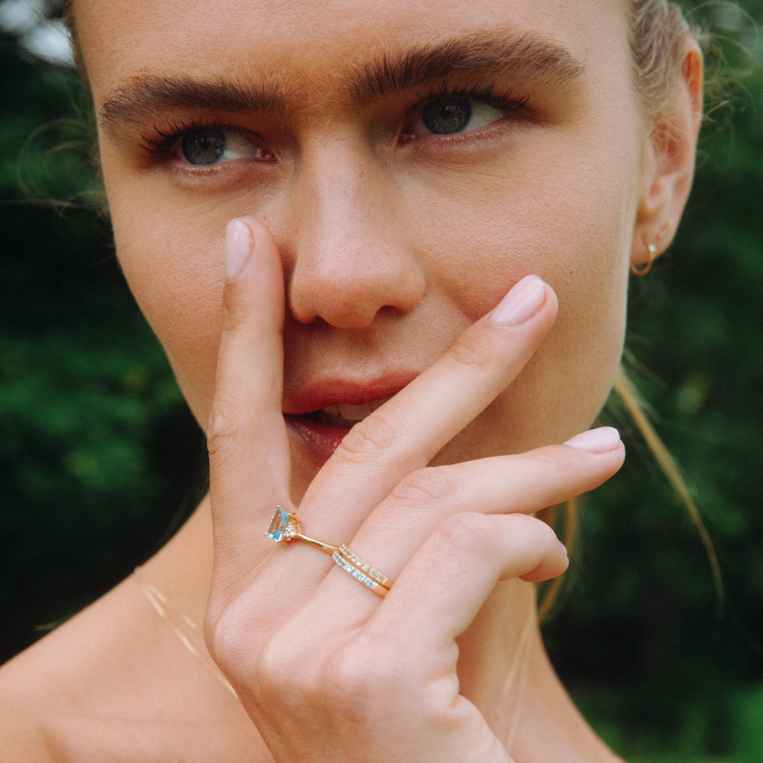 Halo Half Eternity Ring Topaas