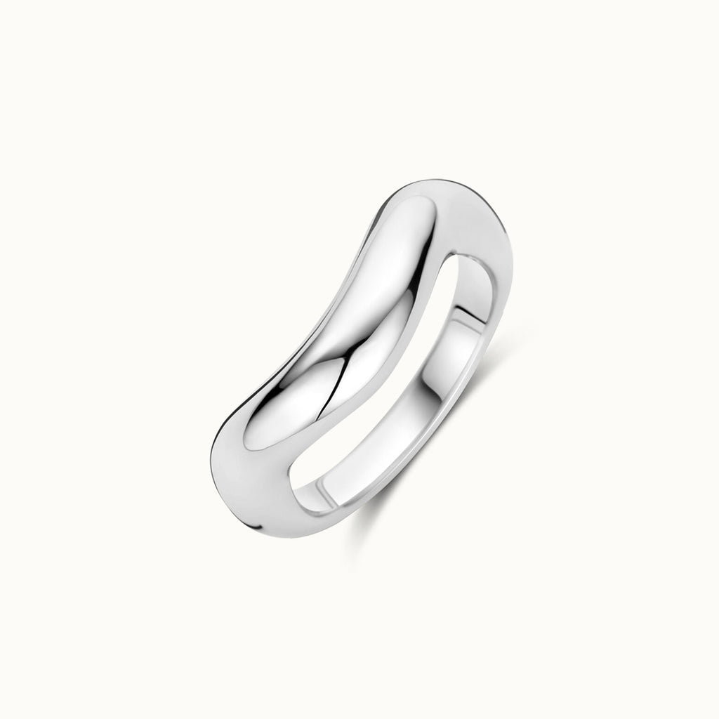 Bold Curvy ring