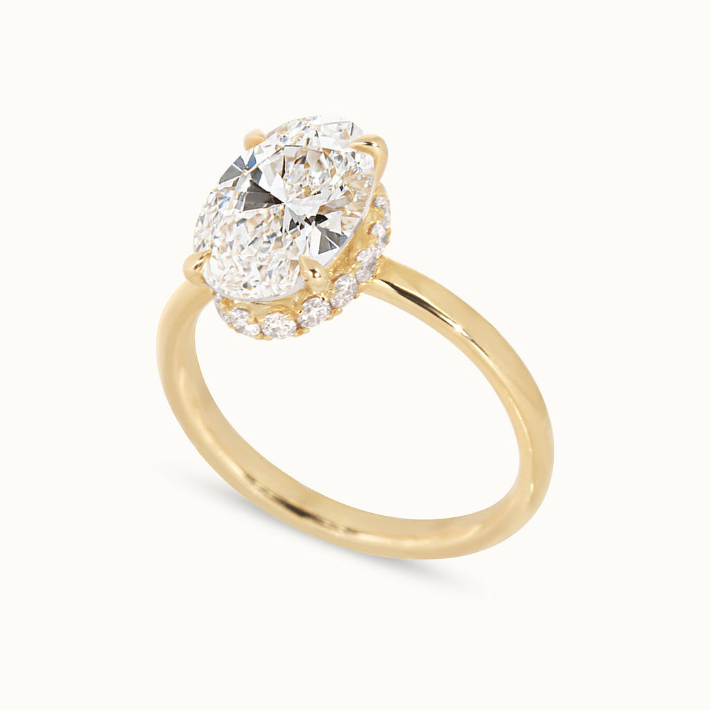 Ovaal Geslepen 3 ct met Hidden Halo
