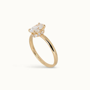 Ovaal Geslepen 1.5 ct met Hidden Halo