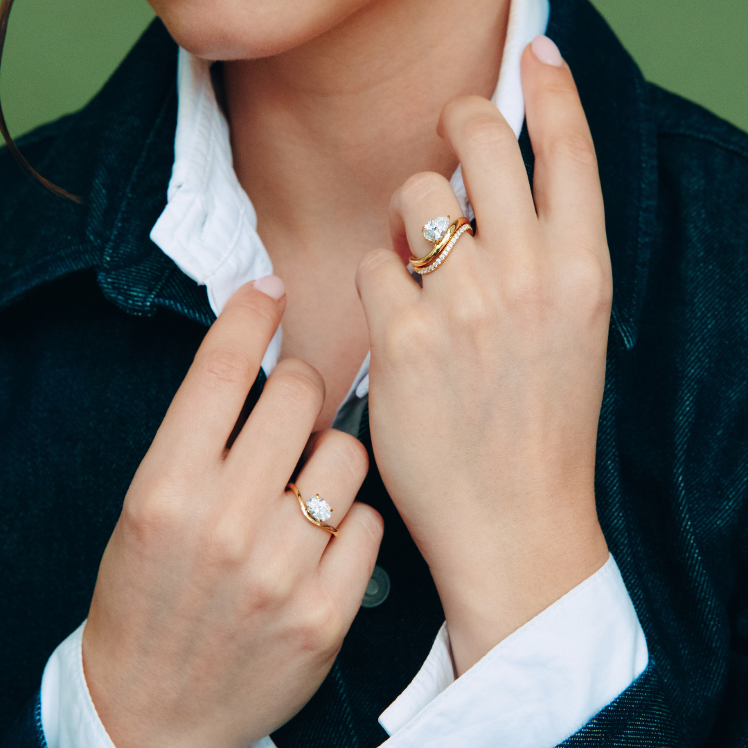 Sophia Wavy Eternity Ring