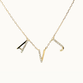 Drie Letter Diamant Ketting