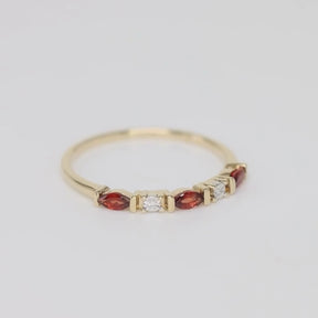 Audrey | Granaat & Diamant