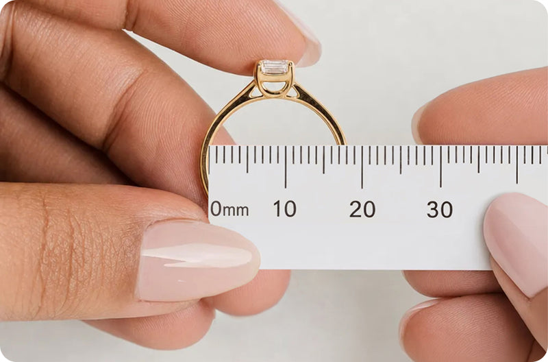 Model's ring measures 17 mm in diameter.