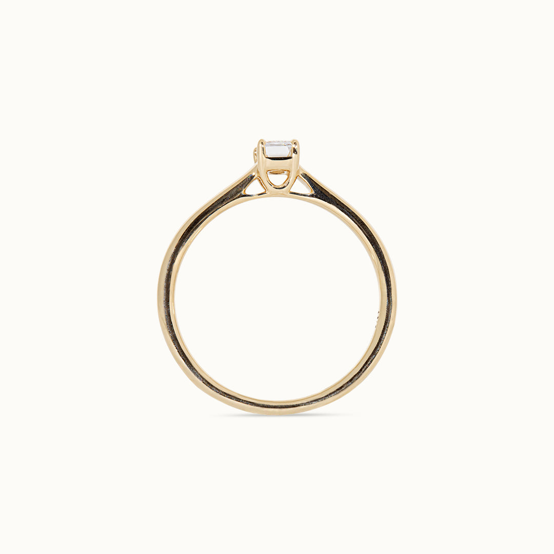 Emerald Cut 0.3 ct Ring