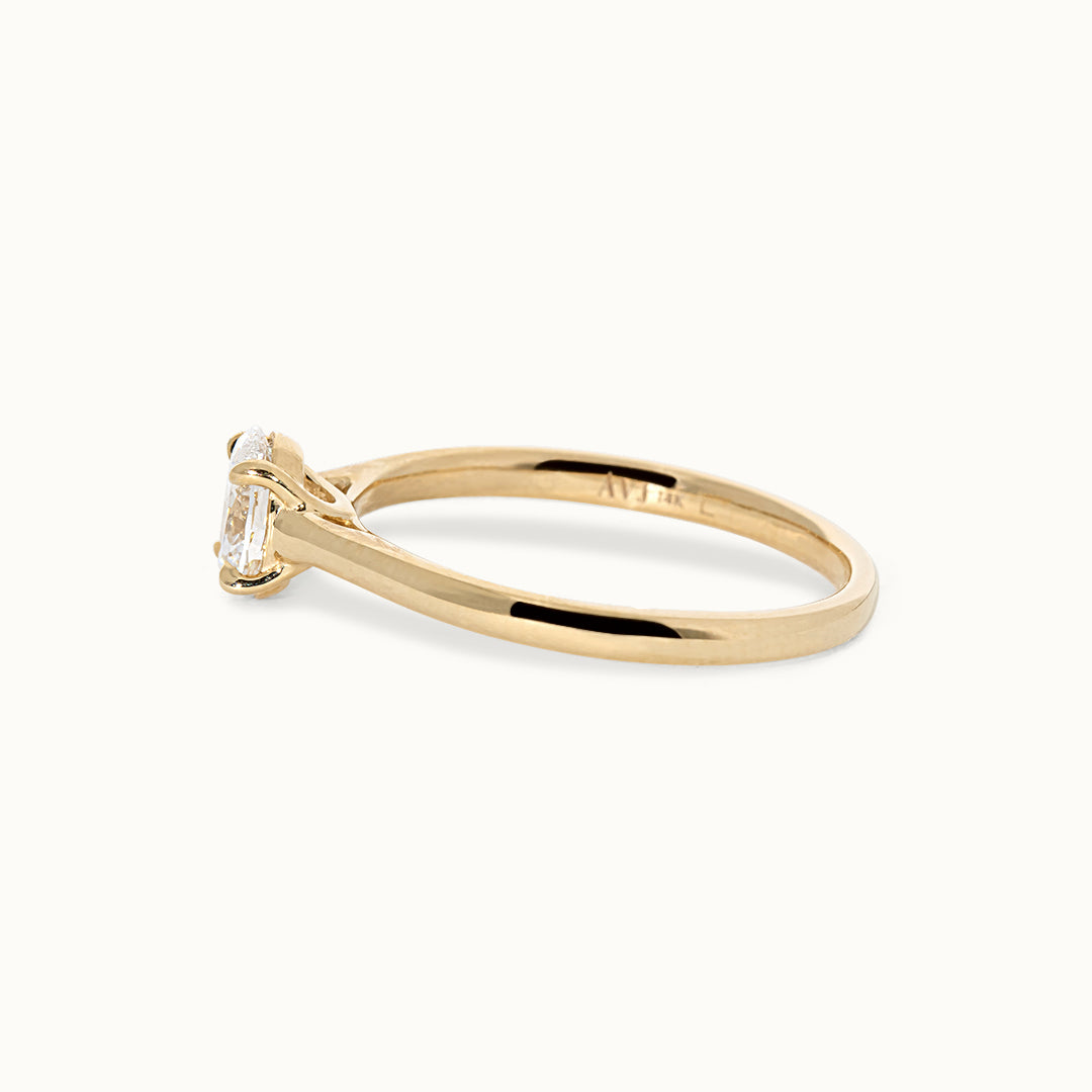Oval Cut 0.3 ct Ring