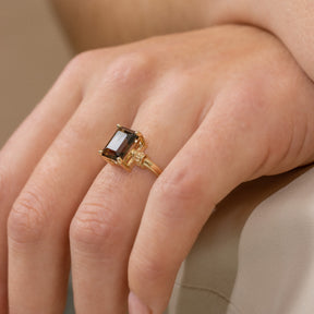 Dona Victoria | Rook Quartz