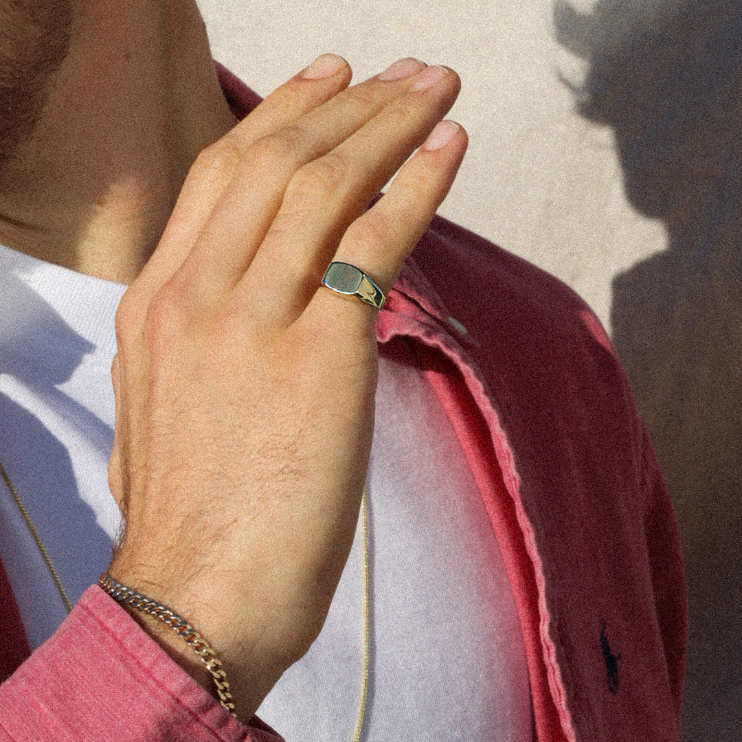 James 9K Yellow Signet Ring